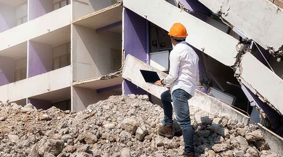 Construction project management services by Universal Management Contracting overseeing NYC job site progress